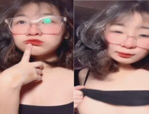 Sex vú đẹp em gái ngây thơ